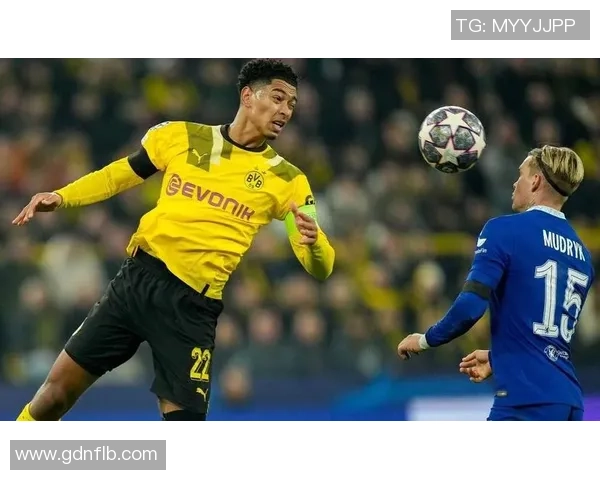 世界杯精彩对决：多特蒙德逆转曼联神扑瞬间点燃全场热情分析