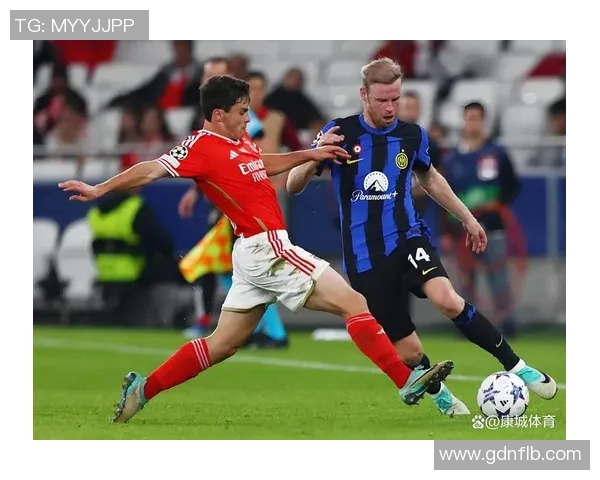 友谊赛精彩对决拜仁与本菲卡战成平局红牌事件引发全场热议