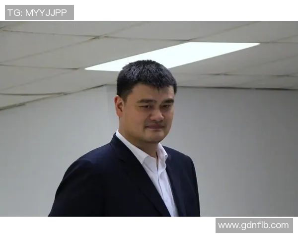 姚明为慈善事业慷慨解囊捐款金额引发社会广泛关注与讨论 姚明为慈善事业慷慨解囊捐款金额引发社会广泛关注与讨论