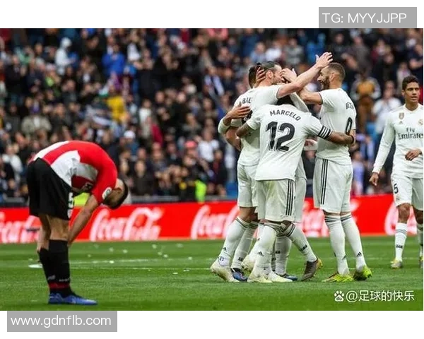 足总杯惊天逆转皇马大胜里昂引发全场狂欢与热议