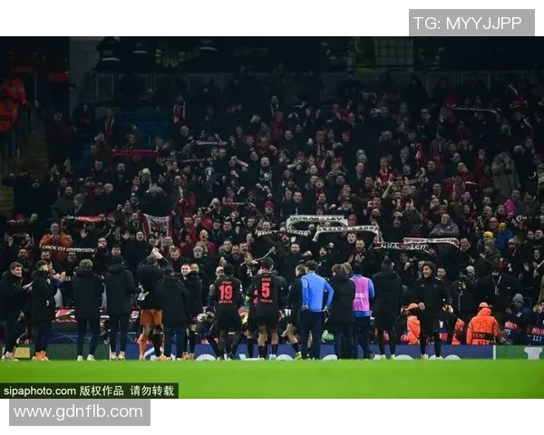 足总杯激战多特蒙德与曼城平局红牌事件引发全场热议 足总杯激战多特蒙德与曼城平局红牌事件引发全场热议