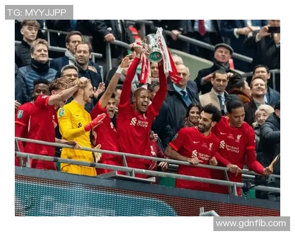 中超激战曼联大胜切尔西点球大战引发全场热潮分析