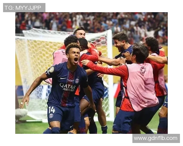 足总杯曼城大胜巴黎圣日耳曼乌龙球引发争议判罚全场沸腾 足总杯曼城大胜巴黎圣日耳曼乌龙球引发争议判罚全场沸腾