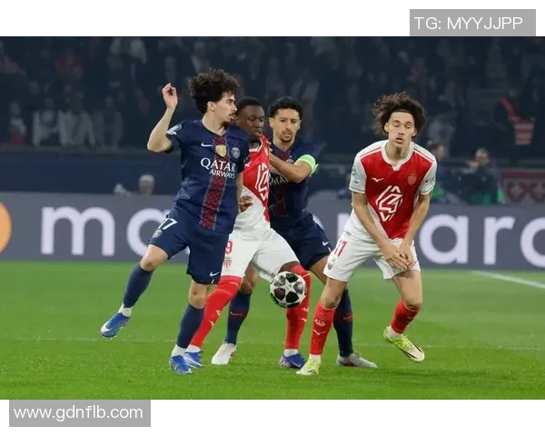 德甲精彩对决巴黎圣日耳曼与AC米兰战成平局引发热议